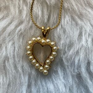 Beautiful 2 sided Heart Necklace